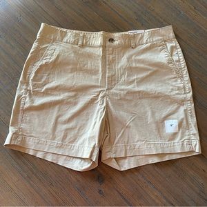 NWT Old Navy size 16 tan khaki high rise “Everyday Shorts”